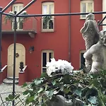 Porta Palace Apartments